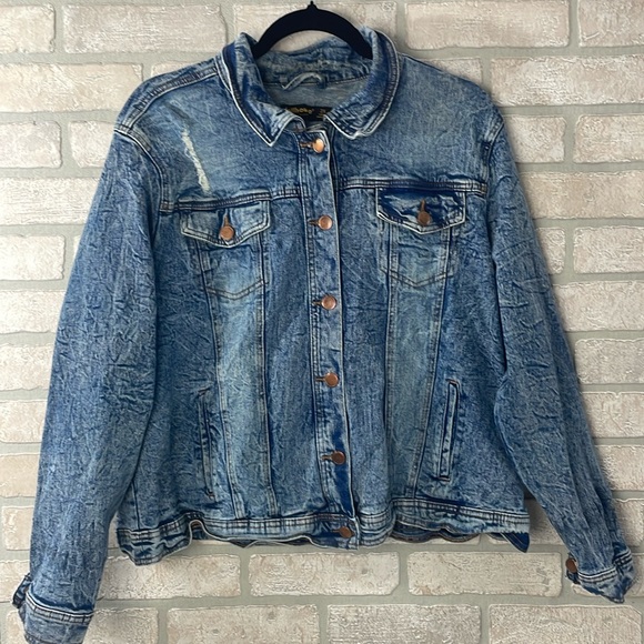 Dollhouse Jackets & Blazers - Dollhouse Acid Wash Denim Jacket size 2X